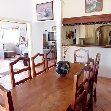Spacious Villa With Ocean And Mountain View-4 Beds Cul de Sac Extérieur photo