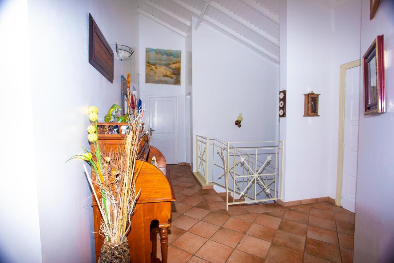 Spacious Villa With Ocean And Mountain View-4 Beds Cul de Sac Extérieur photo